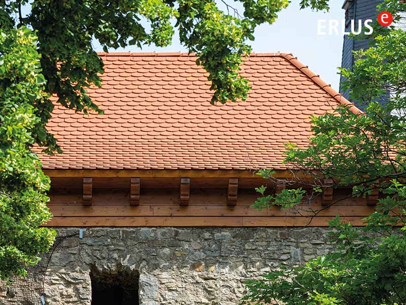 Dabīgs, ķieģeļsarkans